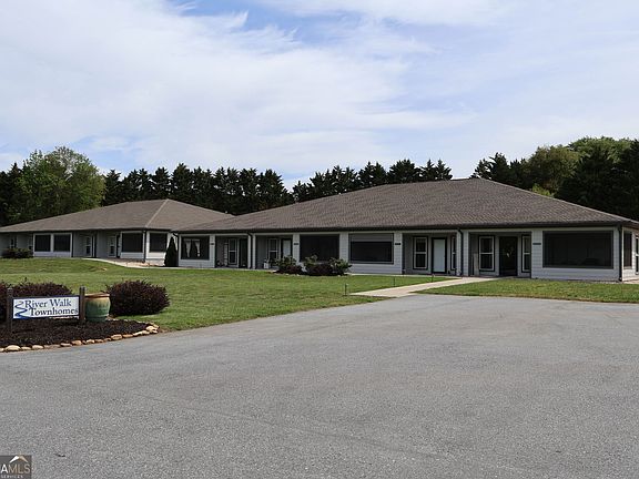 2nd image of 212 Old Clarkesville Mill Rd #C