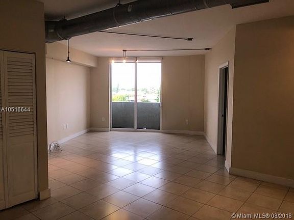 3rd image of 1 Glen Royal Pkwy APT 302
