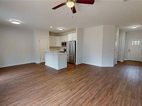 5th image of 5720 Woodard St