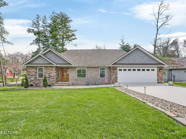 11 Kenwood Ct, Crossville, TN 38558