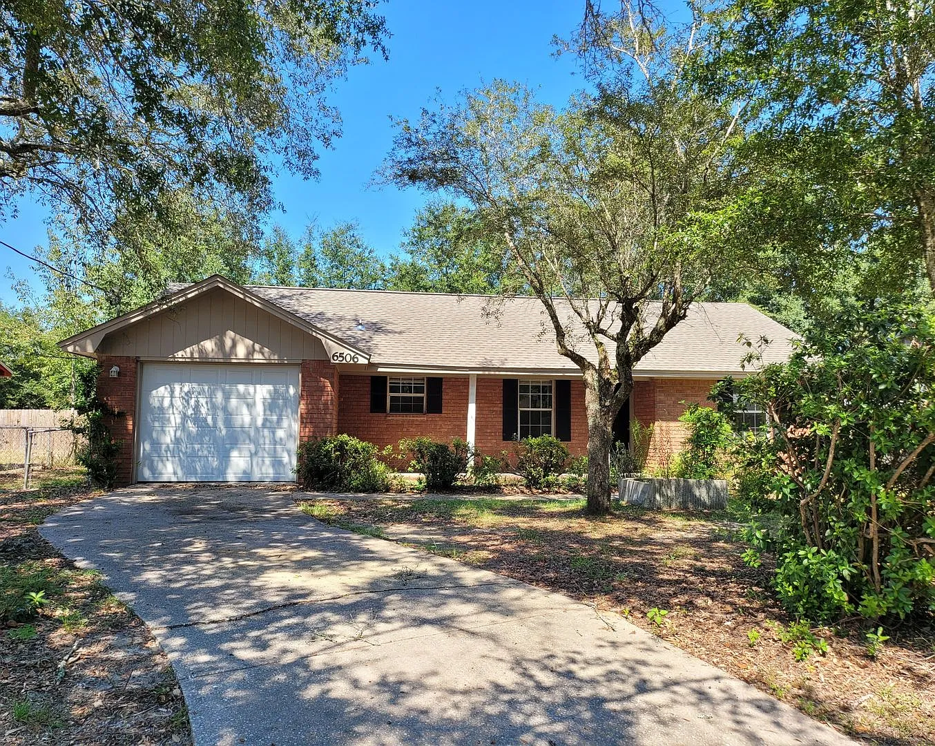 6506 Colonial Drive Milton: Move-In Special: Half Off Your First Full Month's Rent! — Photo 1