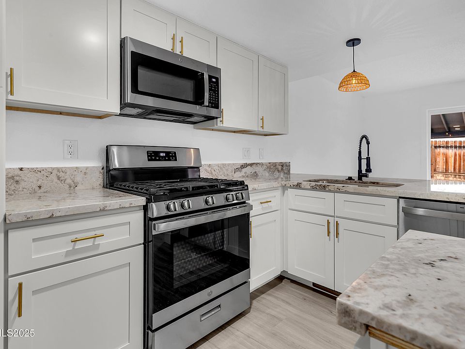 1st image of 2738 Waterfield Dr