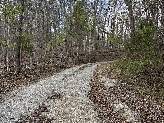 4th image of 408 Back Valley Rd