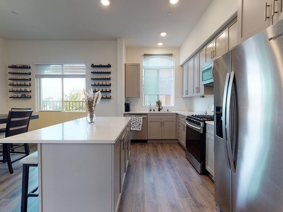Contemporary Chula Vista apartment near Palomar St. Station 806 Ada