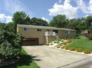 125 Sheffield Dr, Irwin, PA