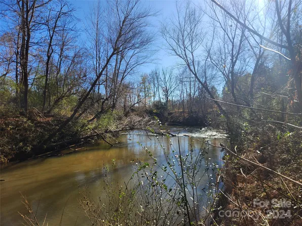 451 Low Bridge Rd, Forest City, NC 28043