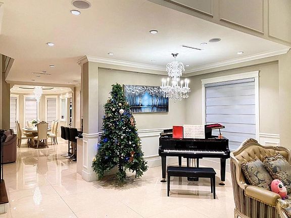 2nd image of 8180 Lundy Rd