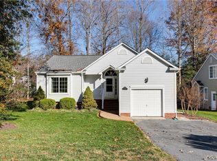 6735 Manor Gate Dr, Midlothian, VA 23112