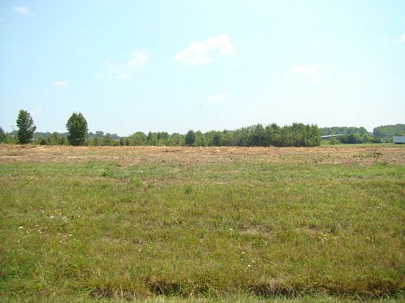 3rd image of 218 Highway 218 Byp