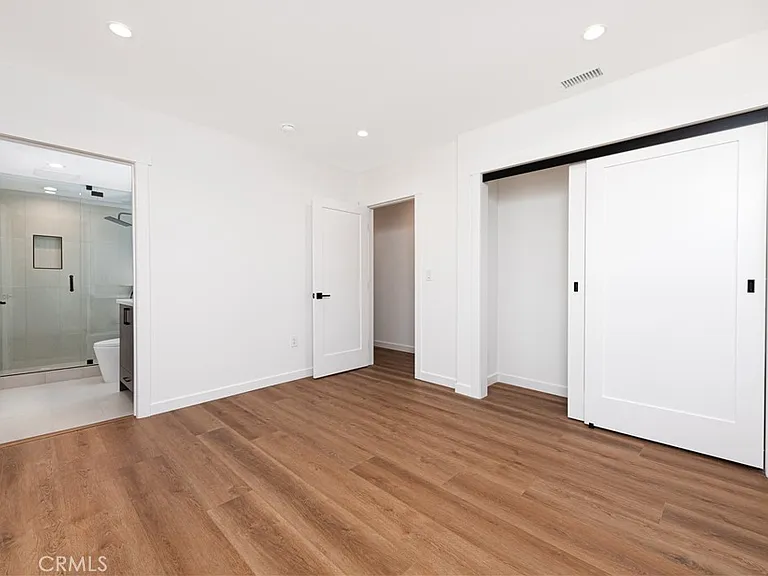 7008 Aura Ave — Photo 14