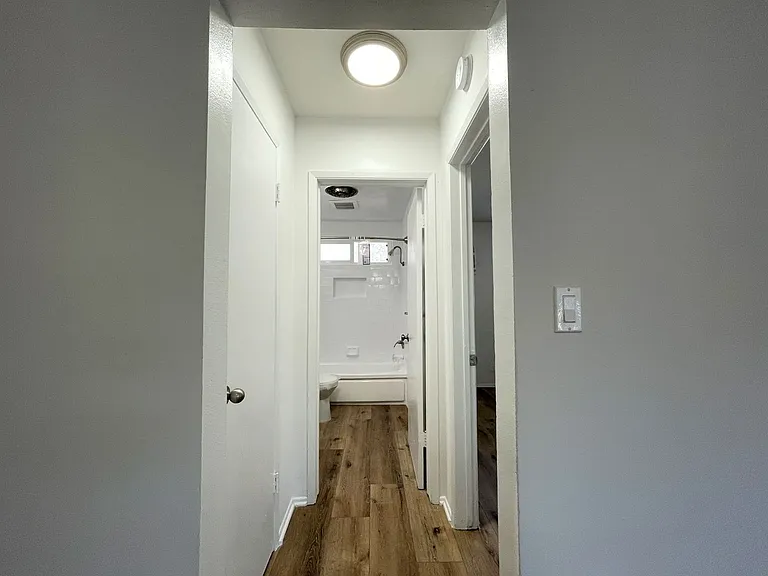 5555 Klump Ave — Photo 9