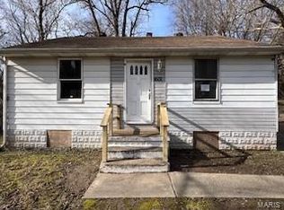 1601 Sycamore Ave, Fairview Heights, IL 62208