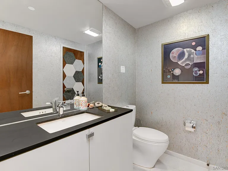 435 Ravina St — Photo 34