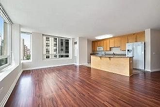 Open Space! Living Room / Kitchen Combo
