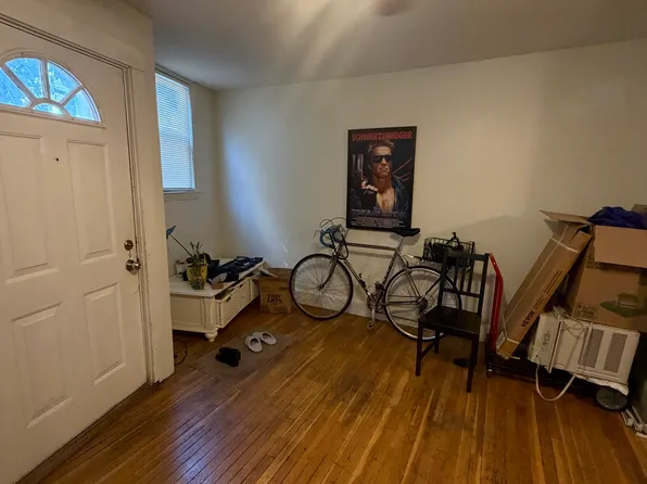 1203 Cambridge St #2, Cambridge, MA 02139