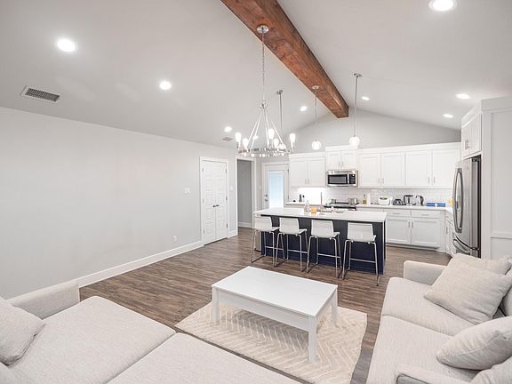 2nd image of 4618 Ebbets Dr