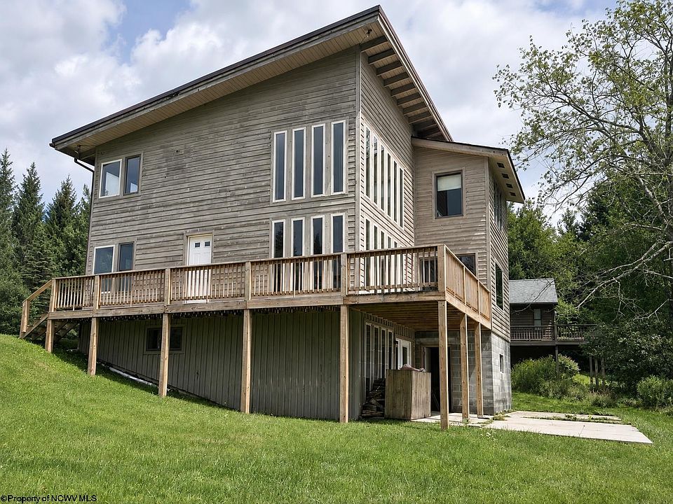 1st image of 106 Manor Rd