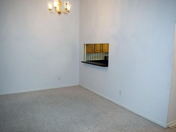 5th image of 564 Willow Oak Ln