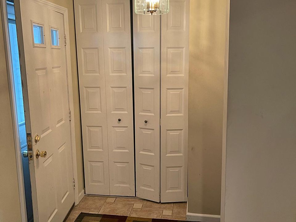 1st image of 303 Kingsway #303