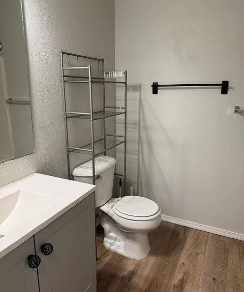 320 S Holly St — Photo 11