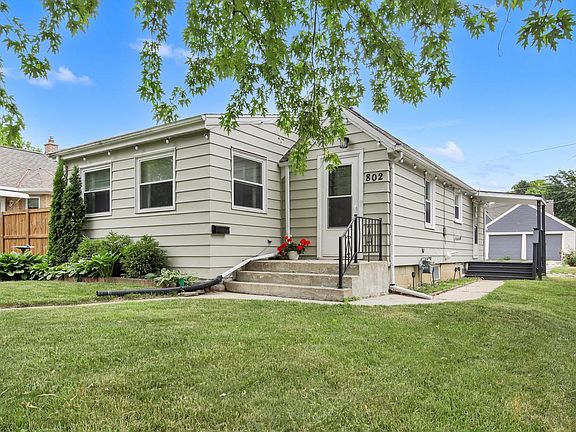 5th image of 802 S 90th STREET