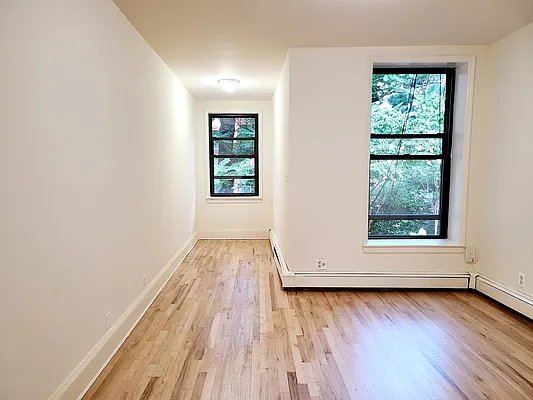 Rented by Ideal Properties Group | media 27