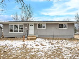 1115 Pheasant Dr, Knoxville, IL 61448