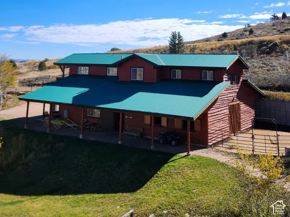 795 S Lakeview Dr, Garden City, UT 84028