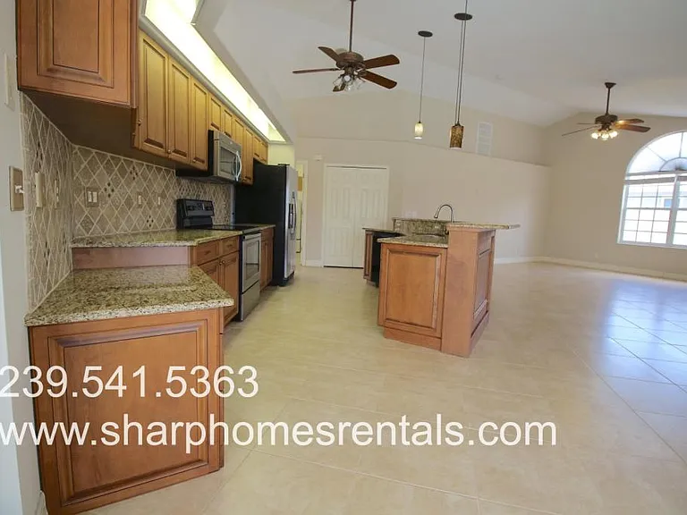 1450 SE 12th Ter — Photo 15