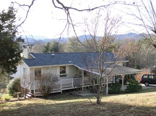 304 Cedar Estates Rd, FRANKLIN, NC 28734