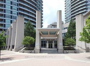 33 Elm Dr W #612, Mississauga, ON L5B 4M2