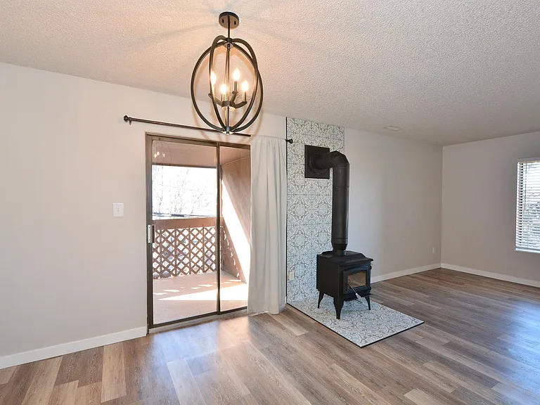 935 Saturn Dr #217 — Photo 8