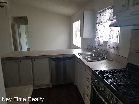 3rd image of 901 Citrus St