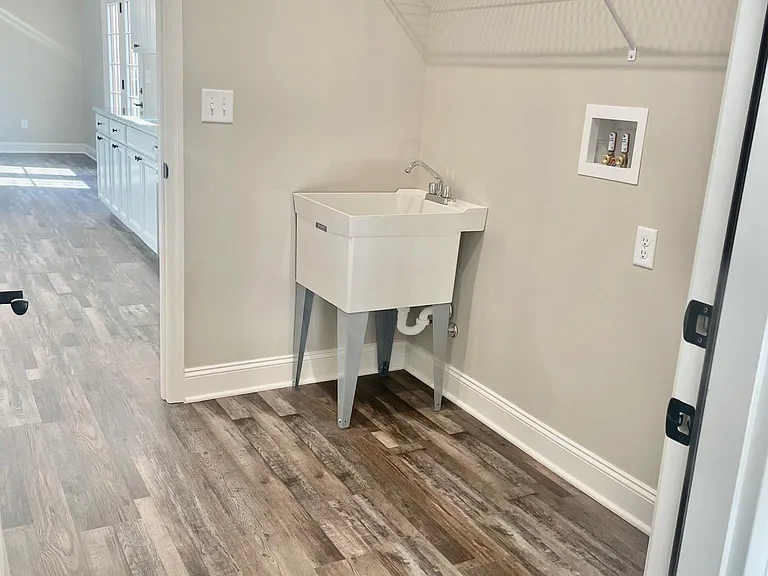 2242 Bryson Ct — Photo 10