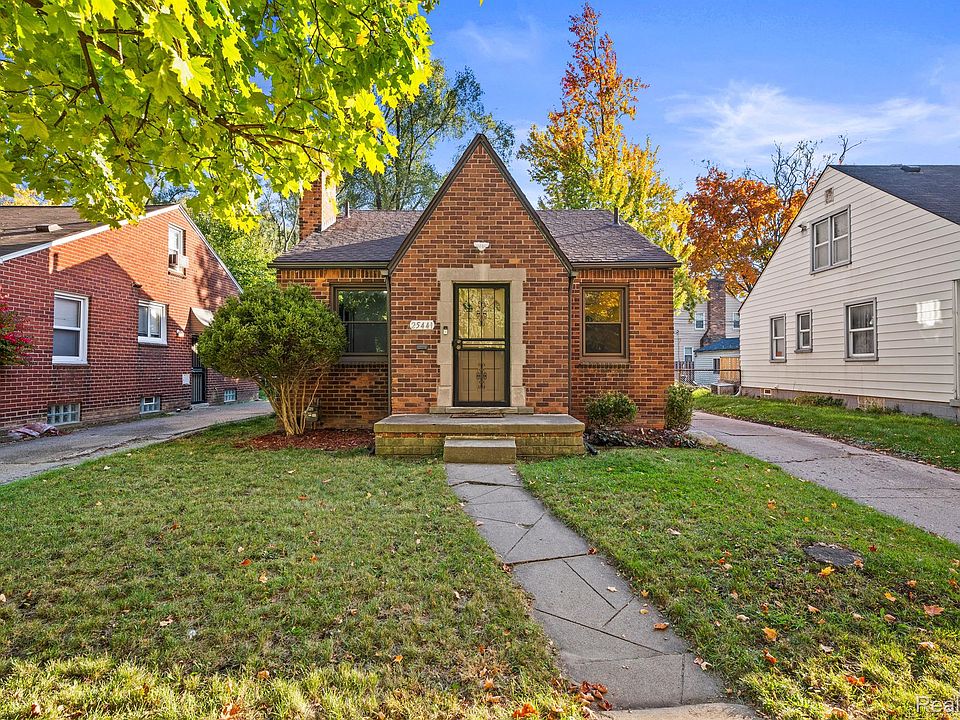 1st image of 25441 Pembroke Ave