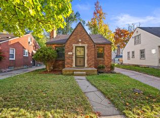 25441 Pembroke Ave, Redford, MI 48240