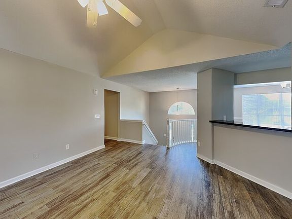 3rd image of 4033 Rhinehart Ct