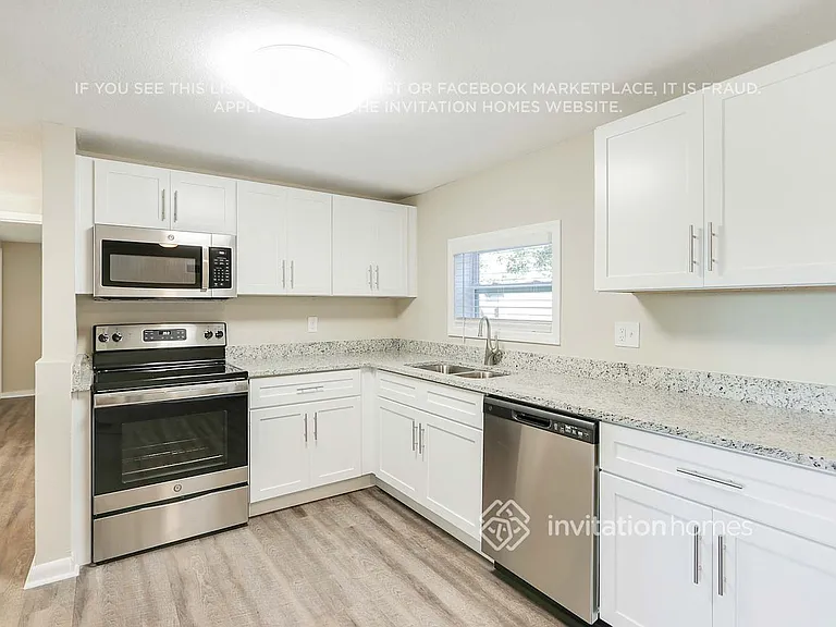 3620 Westchester Dr — Photo 8