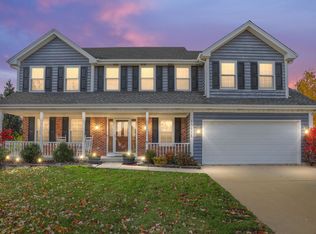 1N116 Siefert Ct, Winfield, IL 60190