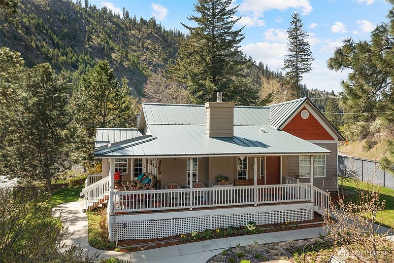 3rd image of 8831 Entiat River Road