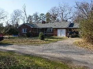 5900 Iron Bridge Rd, North Chesterfield, VA 23234