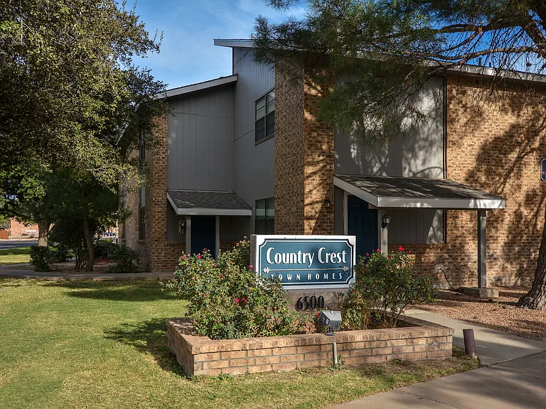 Country Crest Townhomes — Photo 6
