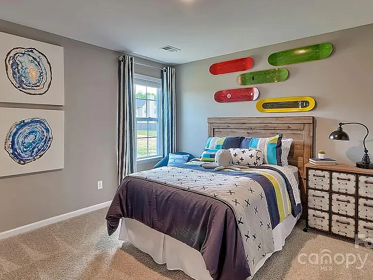 92 Ashelyn Park Dr — Photo 16