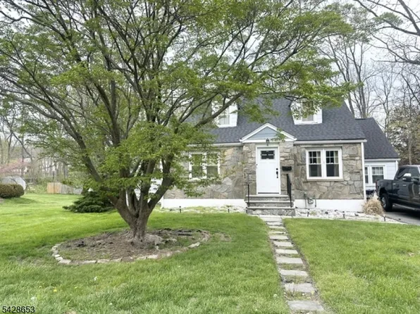 4 W Nelson St, Newton Town, NJ 07860
