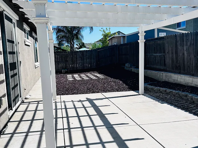 1241 Taburno Ave — Photo 19