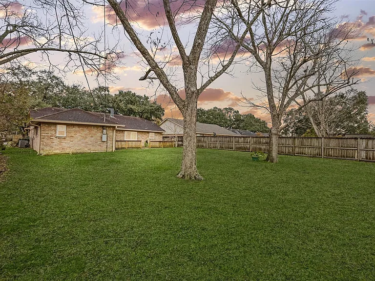 103 Brigadoon Ln — Photo 20