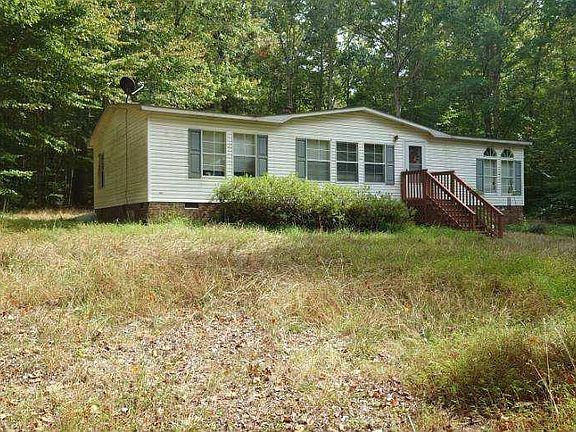 3rd image of 1605 Victoria Woods Dr