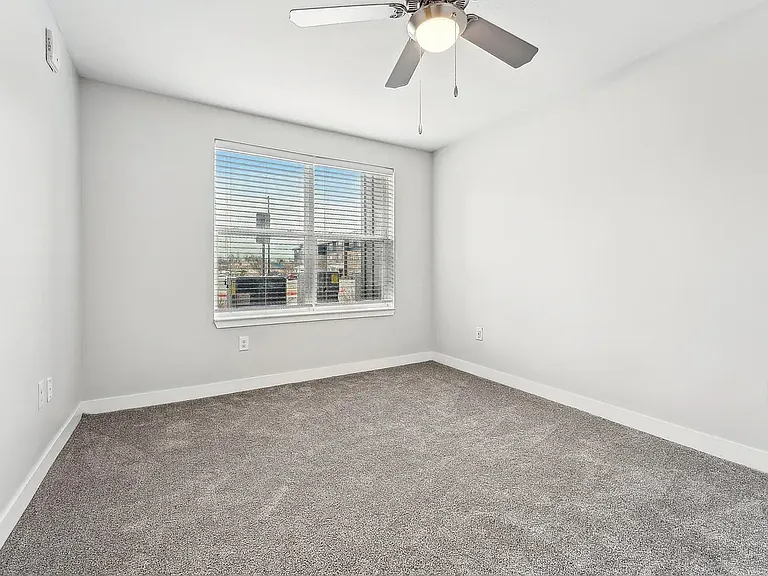 Fairground Flats — Photo 32
