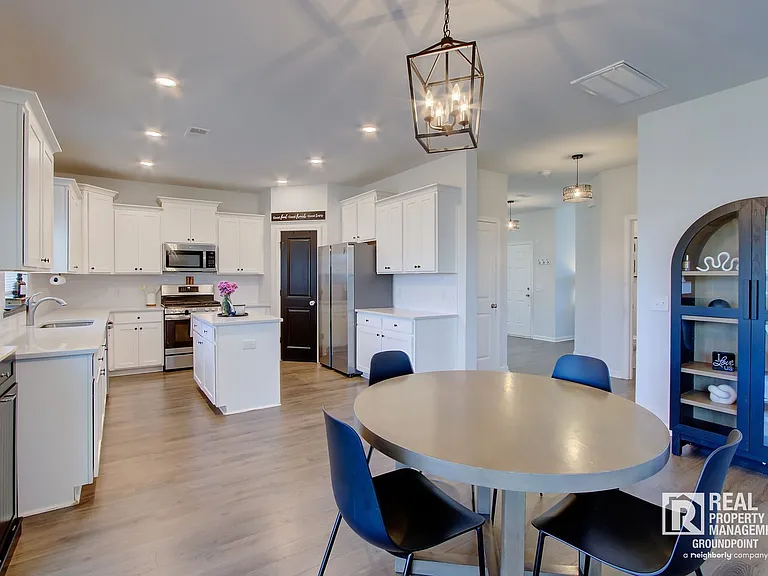 214 Honey Horn Dr — Photo 11