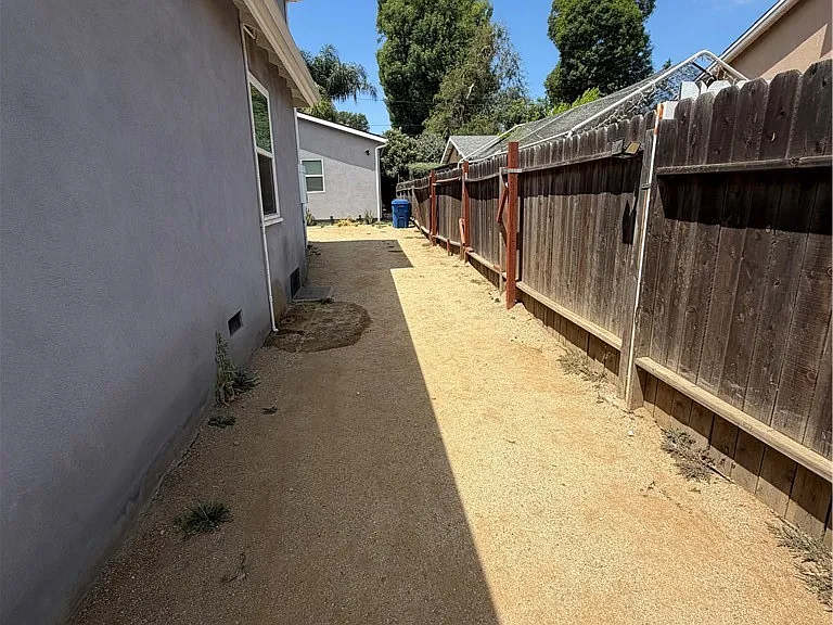 8441 Calvin Ave — Photo 13
